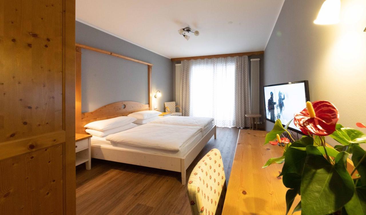 Hotel Hellweger Sand in Taufers Exterior foto