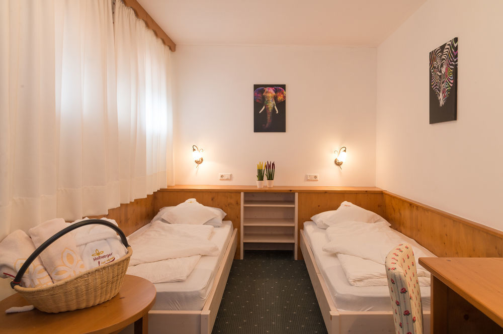 Hotel Hellweger Sand in Taufers Exterior foto